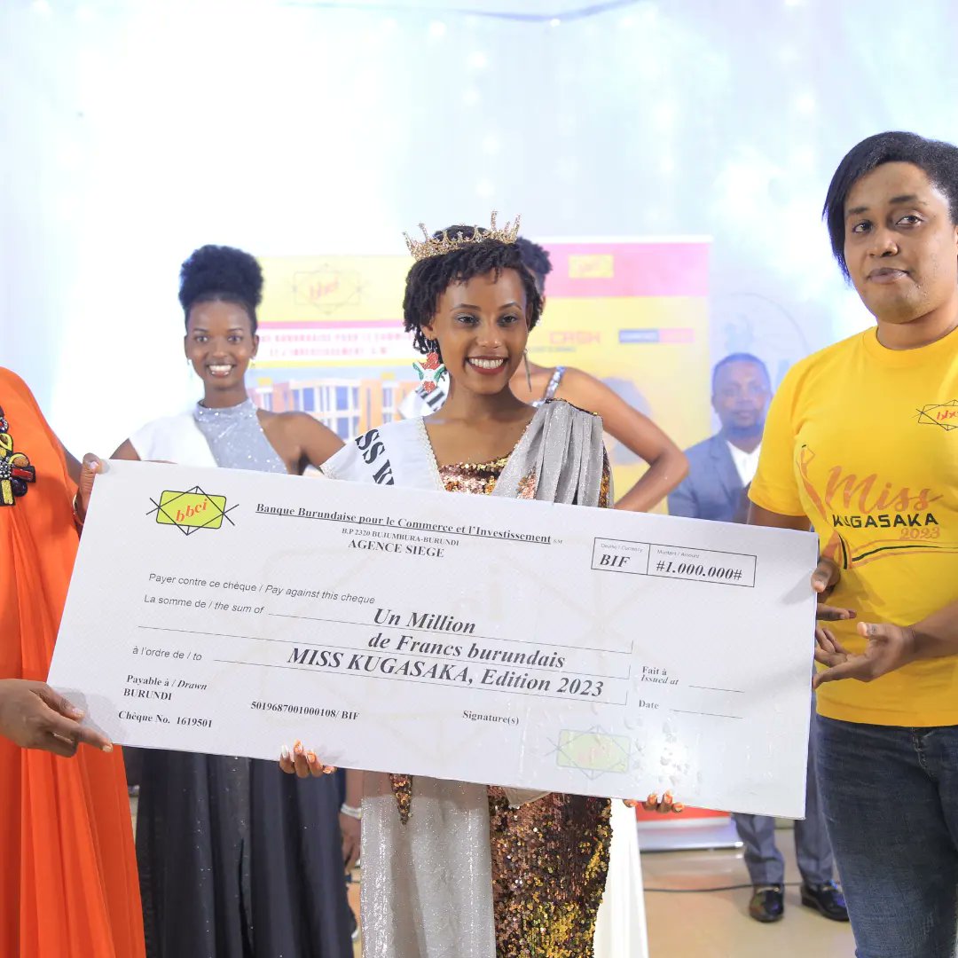 MKugasaka's tweet photo. Nos félicitations à Mlle Kaze Lydia élue Miss KUGASAKA 2023. https://t.co/Ir0M9Ow7yV
