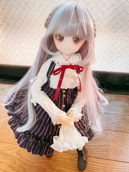 2022年最後の日に新しいうちの子爆誕…!名前は紫衣凪(しいな)にしました。しーちゃん!可愛いねぇ!ウィッグに合わせてメイクとアイ作りに苦戦したけど思った以上に可愛くできて満足〜これからよろしくね#mimiel_doll#ナナイロテントウ#うちのこかわいい #MDDはいいぞ 