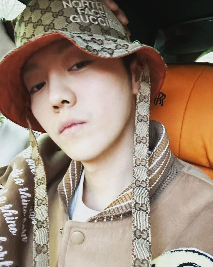 luking0420's tweet photo. [NEWS] 221231 #LuHan’s Instagram updates: ☕️☕️☕️

1️⃣

Cr. 7_luhan_m
Link: https://t.co/bhPnnptaKQ

#鹿晗 https://t.co/ryRyXacMU4