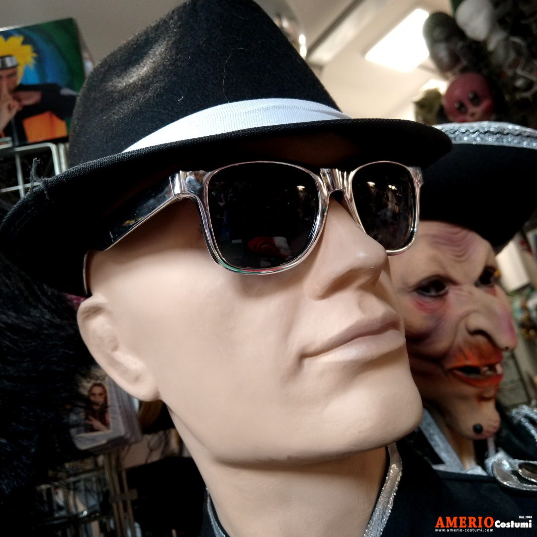 E anche quest'anno sta finendo. Si fanno bilanci e si scrivono post su che anno è stato e che anno sarà. Noi abbiamo solo una certezza e vi diciamo che oggi saremo aperti in orario continuato fino alle 19:00 e che ci rivedremo lunedì solita ora, solito posto. #capodanno2022