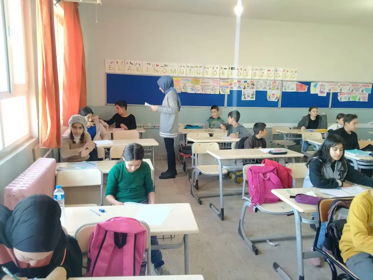 BAŞAK projesi kapsamında aralık ayı deneme sınavları gerçekleştirildi 😊 Emeği geçen öğretmenlerimize teşekkür ederiz 🙏💐

<a href="/kiziltepemem47/">Kızıltepe İlçe Milli Eğitim Müdürlüğü</a> <a href="/mardinilmem/">Mardin İl Millî Eğitim Müdürlüğü</a> <a href="/Murat69_Demir/">Murat Demir</a> @AhmetBilen0647 <a href="/Vedat47Bayram/">Vedat Bayram</a> #başakprojesi