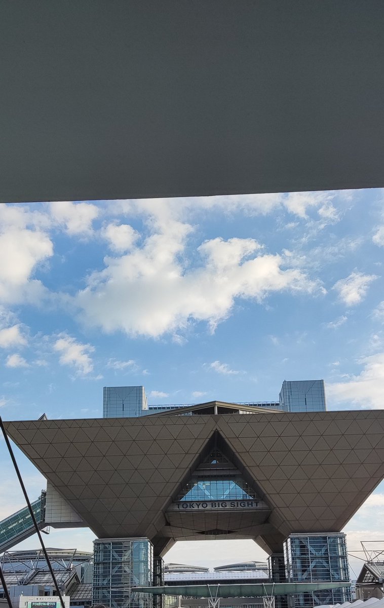 mkzk_fbk's tweet photo. 2日間の戦利品。先生方の作品に感謝します。しかしまだ買いたい作品がたくさんいるので、残念です。
#C101 https://t.co/mmKQ8QLc7N