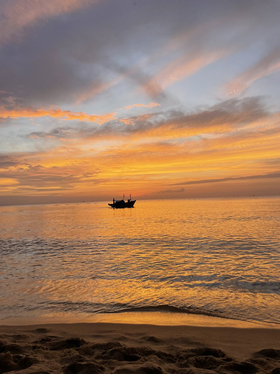 camkheir's tweet photo. Un jour, un date avec moi-même 🥰
📍 Phu Quoc Island, Vietnam. https://t.co/O9tuRIk0Yn