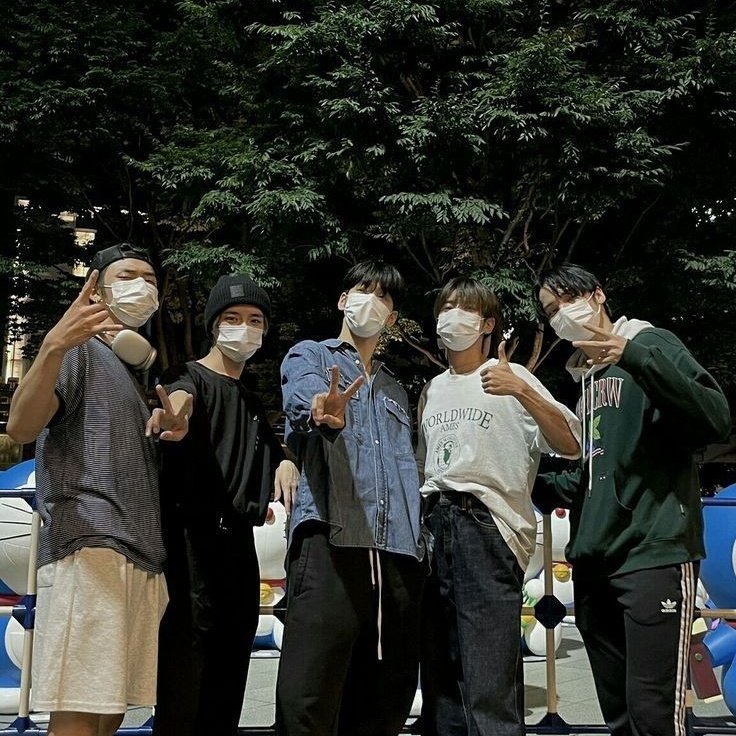 miaozzn's tweet photo. 🧸 how to look like txt in a daily wear🧸

a thread

(rt and like are appreciated) https://t.co/YdIwMULM1F