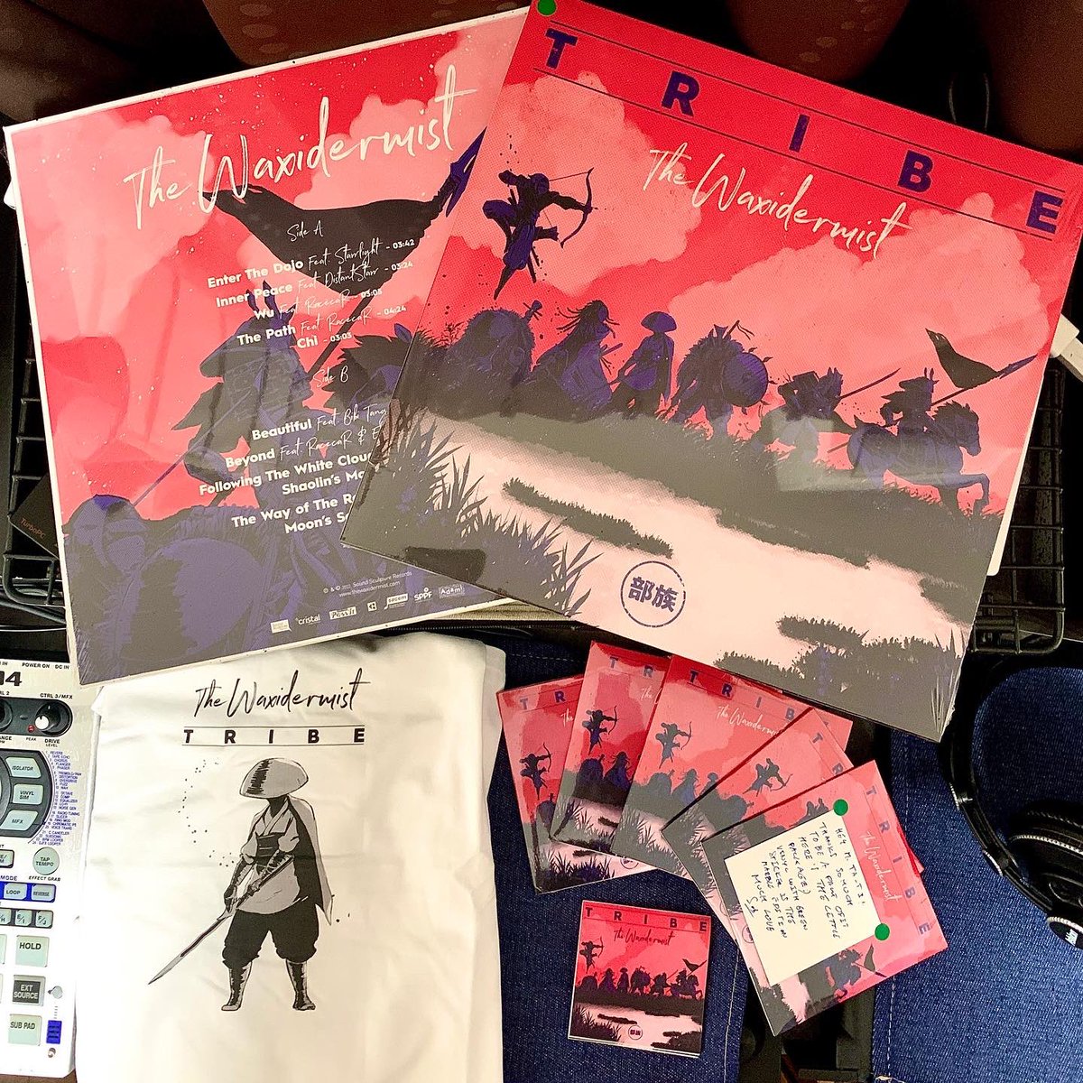 TATITHEDADDY's tweet photo. 今年の主なハイライト‼︎
4/8 フランスから世界流通のレコード #TRIBE への参加‼︎
8/21 主催イベント Bless it Up‼︎ 発足‼︎
父親(ピアニスト)との初共演
ハンバーグ2時間待ちの大盛り上がり‼︎
12/3 4th album #SOURCEOF4ORCE 配信Release‼︎
12/5 J-WAVE 「M.A.A.D SPIN」出演‼︎ https://t.co/XX20v6z7aR