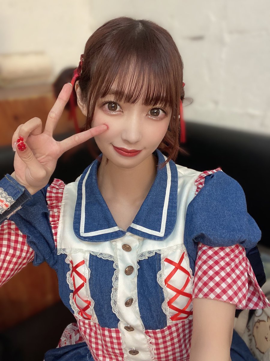 artemis_ryoka's tweet photo. 今年最後に私のこと思い出してほしい🥺

#2022年もあと少しなので引用RTで私の印象や思い出などを語ってください https://t.co/Mh1gMz94Cf