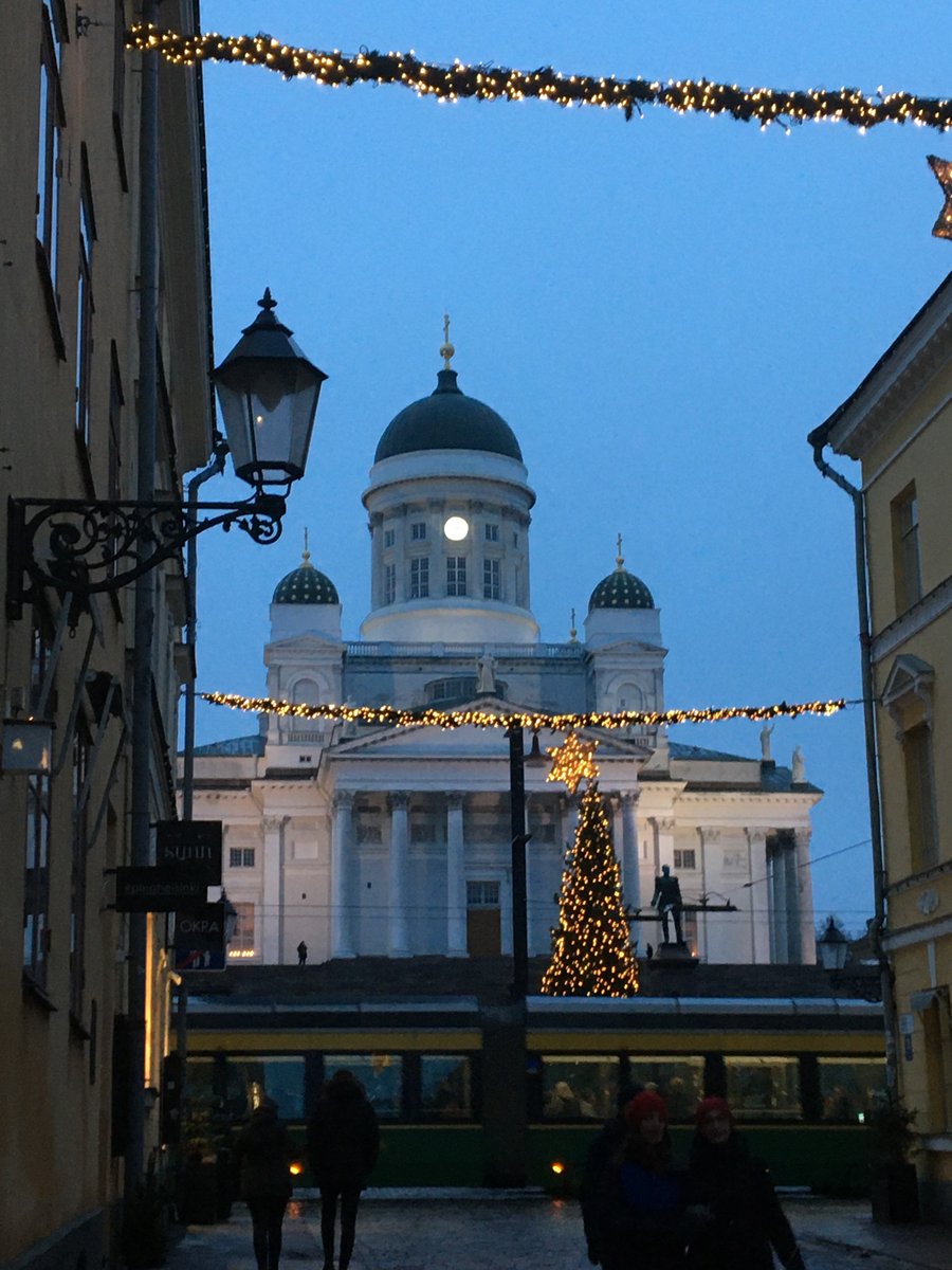 Happy New Year

Here’s a tram and some yuletide lighting and Helsinki cathedral. https://t.co/lkg52MleNC