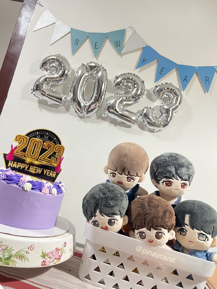 PinayCarat's tweet photo. Happy New Year

#2023 #Seventeen #doll ⁦@pledis_17⁩ https://t.co/q7YMi2t2GH