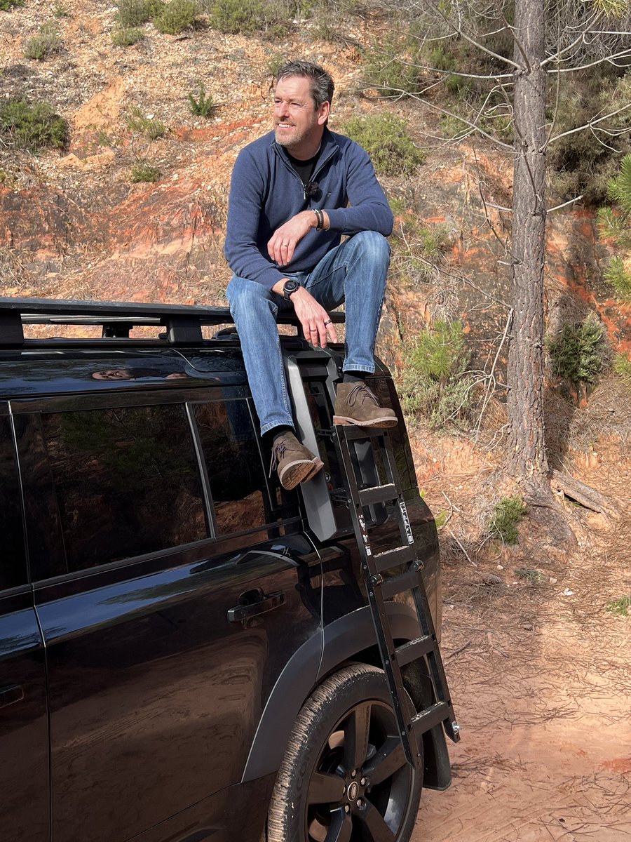 petrol_ped's tweet photo. Me - ‘Can I borrow a Defender 110 ?’
Hendy Land Rover - ‘If you can get some cool pics’
Me - ‘OK’ 😜👌👍
@HendyGroup @LandRover_UK #petrolped #landrover #defender #defenderroadtrip https://t.co/3XH4lqWMrY