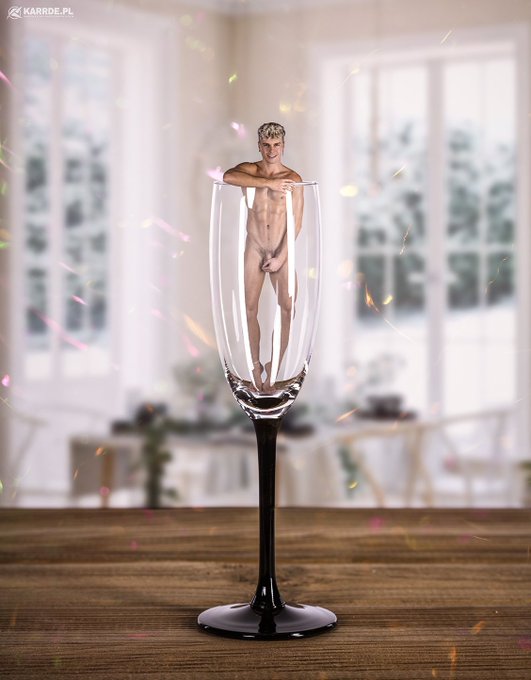 Happy New Year 🥳🥂🍾😈 https://t.co/4OiTDCyUxc