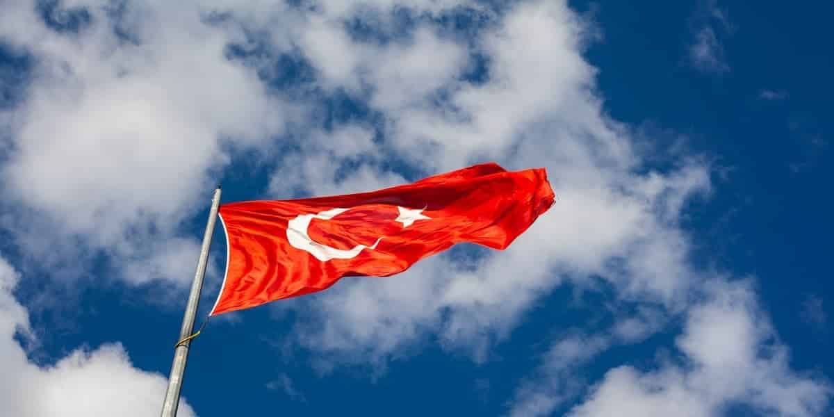 KryptoEkipa's tweet photo. Bank Centralny Republiki Turcji (Central Bank of the Republic of Turkey, CBRT) przeprowadził w tym tygodniu pierwsze transakcje płatnicze w testowej sieci cyfrowej liry.

Info od @tomeg_t 
#KryptoEkipa https://t.co/WYINTT2X8a
