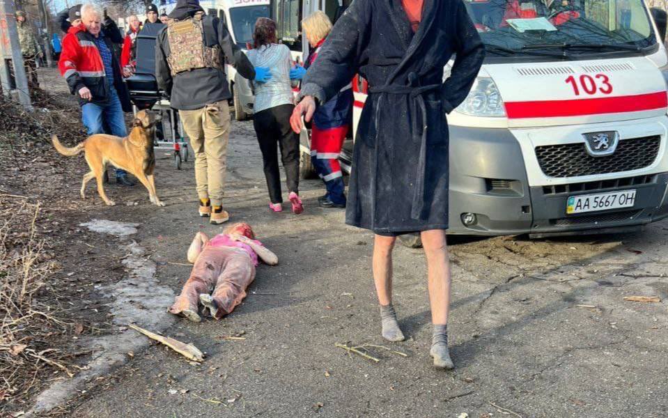 lights? family dinner? new year tree? hot chocolate? funny shows on tv? 
no.
death.
that’s what we have in Ukraine today. because #RussiaIsATerrorristState