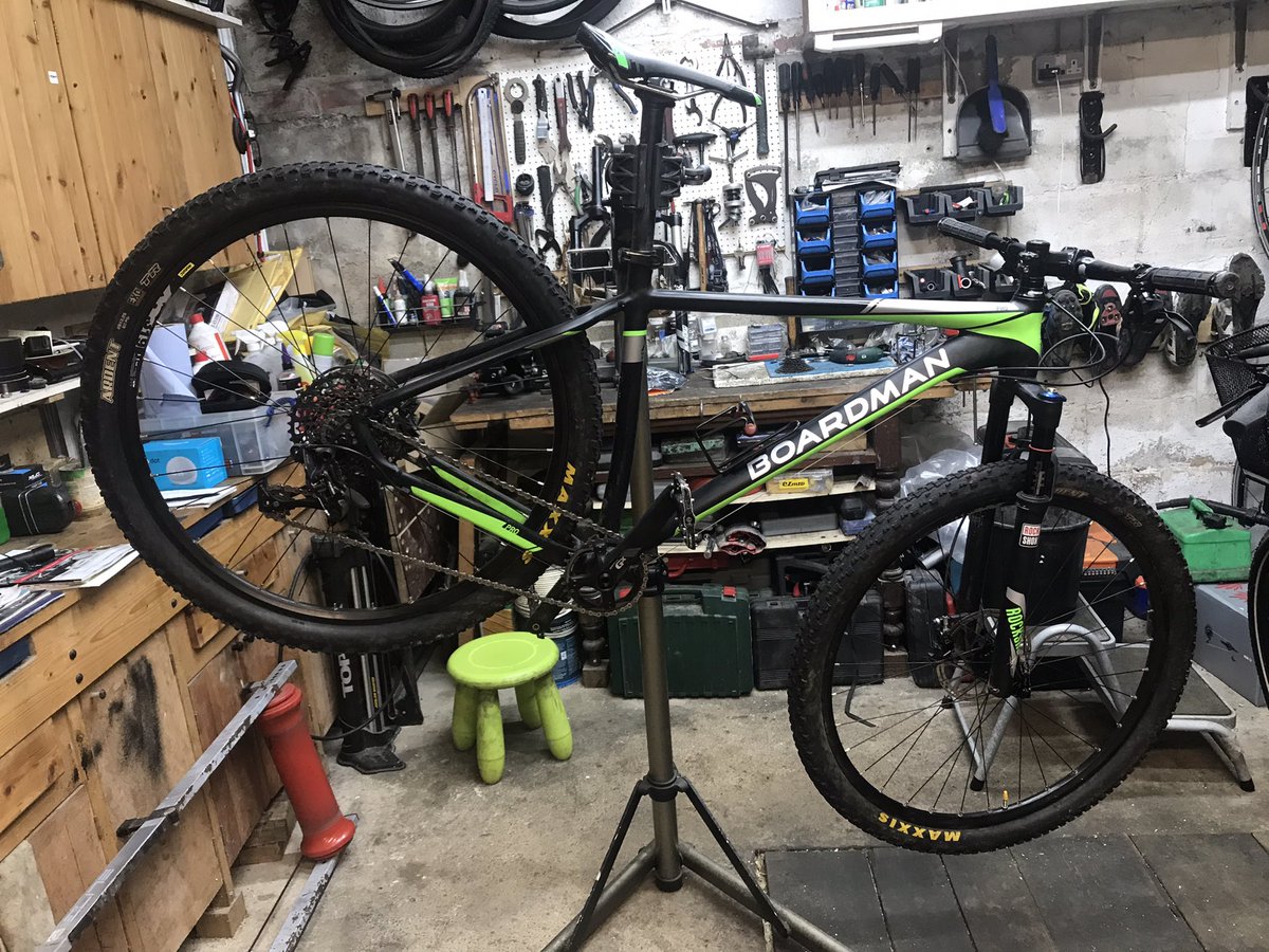 CycleGower's tweet image. CYCLE SERVICING AND REPAIRS

Taking bookings wc 2/1/23

Collection and delivery service available in the west Swansea area

Bikes for Santa (on line!) built or checked over.

Bikes brought back to life after years “dying” in the shed !
Much needed TLC administered 😍
Please share
