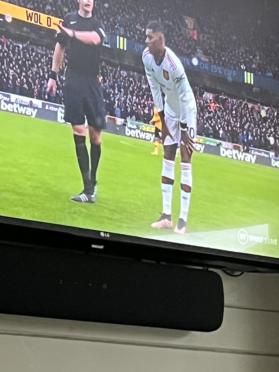 Gjbashall's tweet image. Why oh why does the ref feel he has to have his socks above his knees! #getagrip #wannabefootballer @btsportfootball