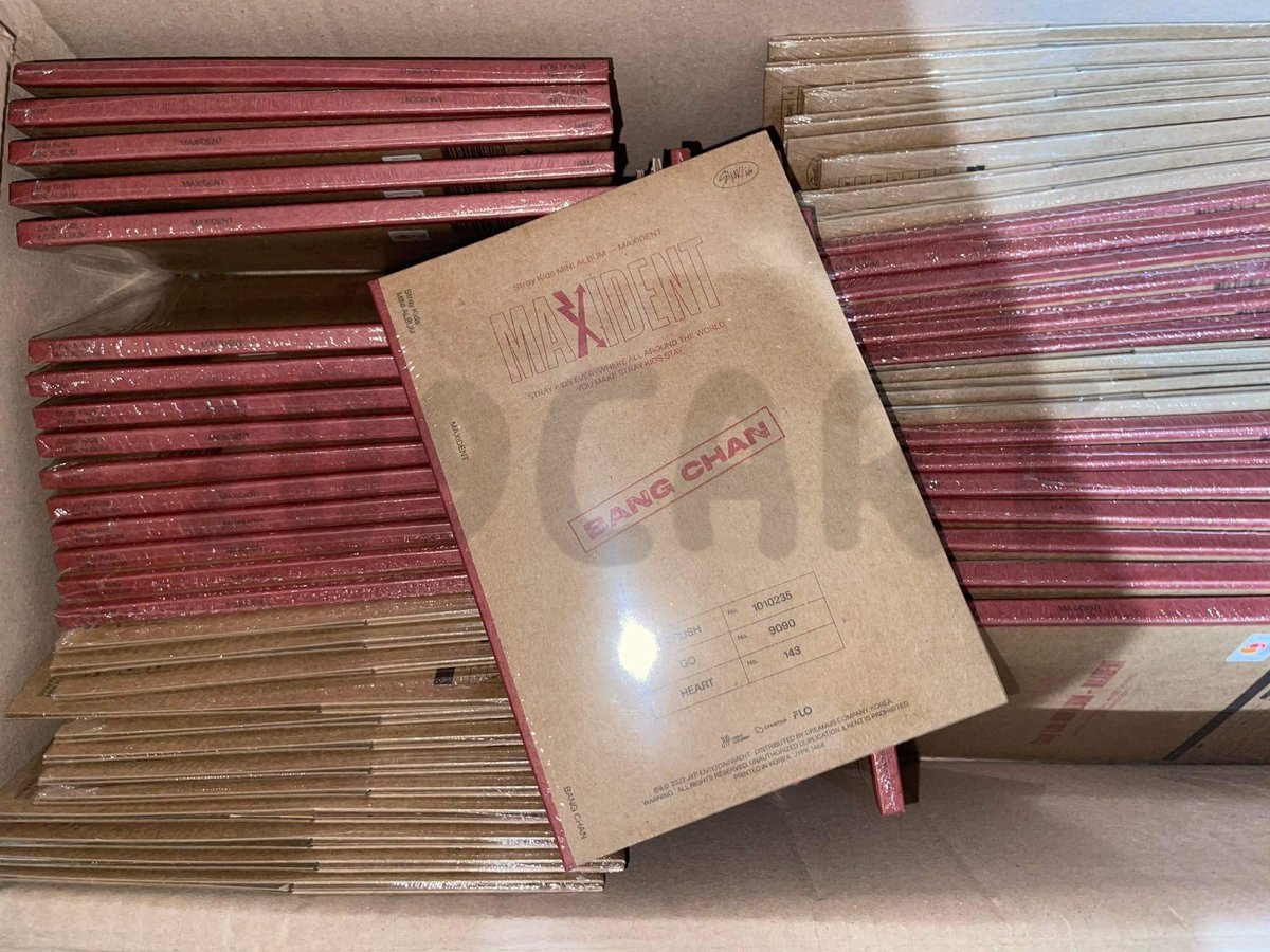 209cart's tweet photo. year-end maxident giveaway for stays 🤍

1 winner of case ver
1 winner of standard ver

mbf + rt!

optional: reply a pic of your favorite skz pc this year 💭

ends on Jan 1 https://t.co/Vg1bVPK1a8