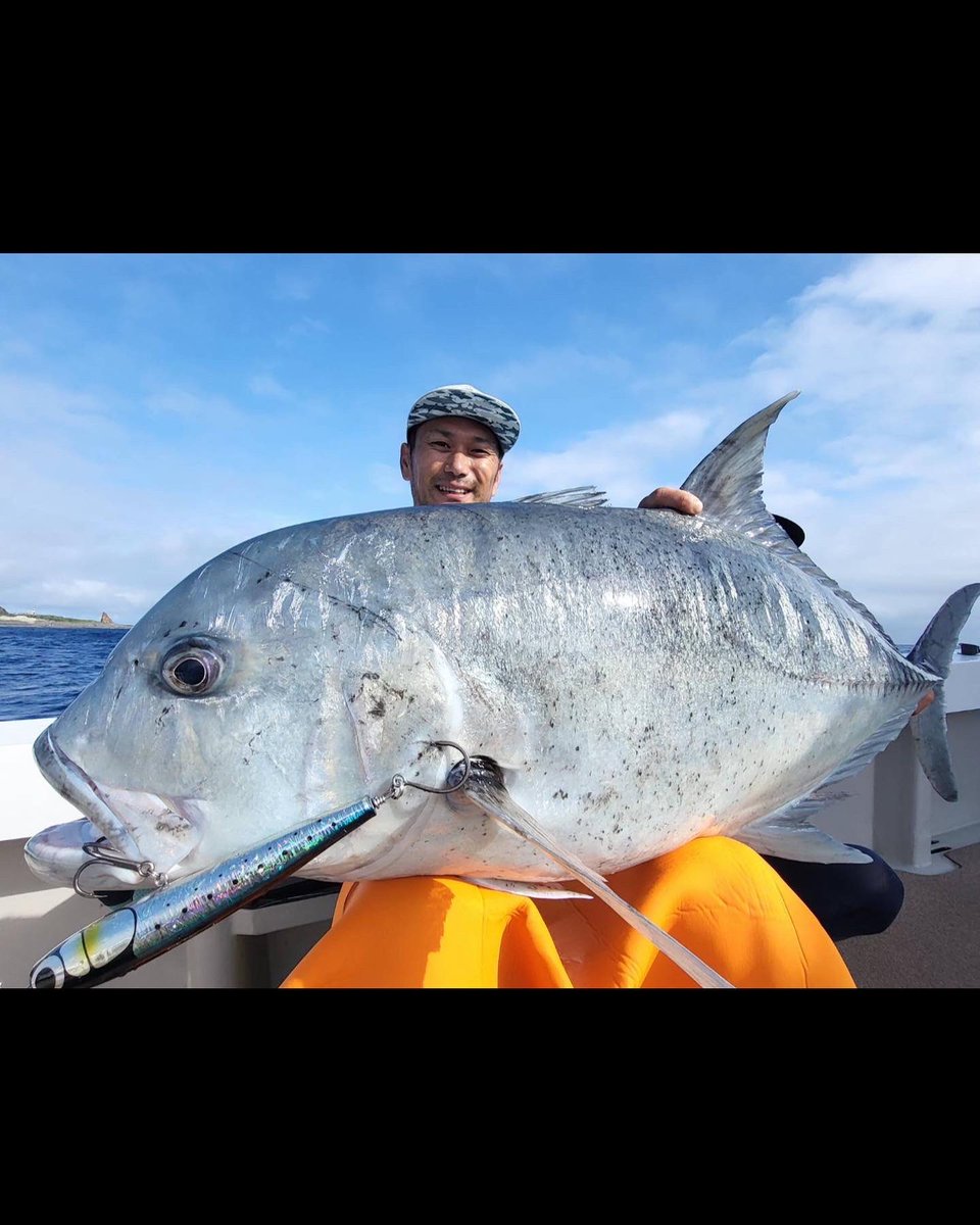 ikdhiro's tweet photo. 一緒に釣りに行った方や遊漁船の船長
お世話になりました!
また来年もよろしくお願いします🙇♂️
良いお年をお迎えください!
#クロノ
#crono
#BKK
#bkkjapan
#bkkhooksinternational
#xmetal
#ジギング
#バス釣り
#gtフィッシング
#マグロキャスティング
#イカメタル
#オモリグ
#鰤ジギング https://t.co/PwVOi3dWxB