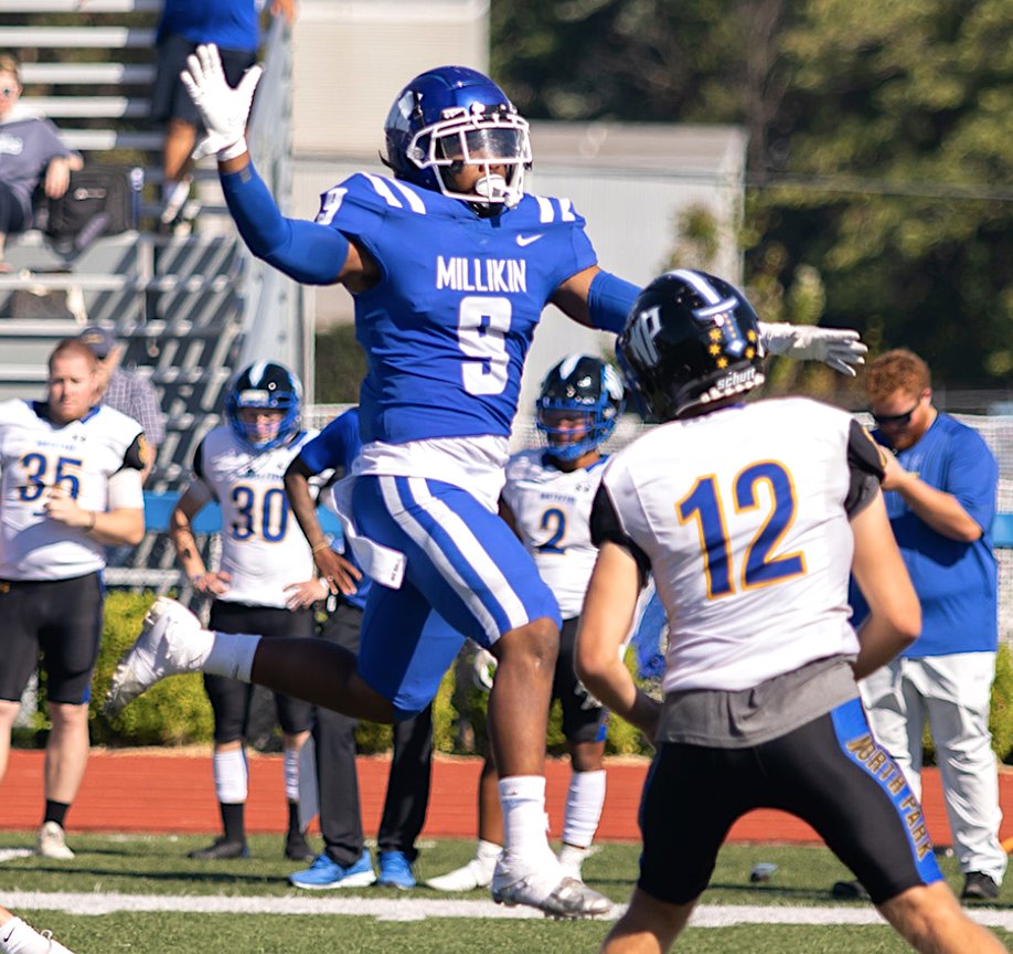CliffHarrisAwd's tweet photo. Congratulations to the CLIFF HARRIS AWARD top vote recipient for @NCAADIII ALEXANDER PERKINS @MU_BigBlueFB @MUBigBlue https://t.co/8T4Lkfe7Mp