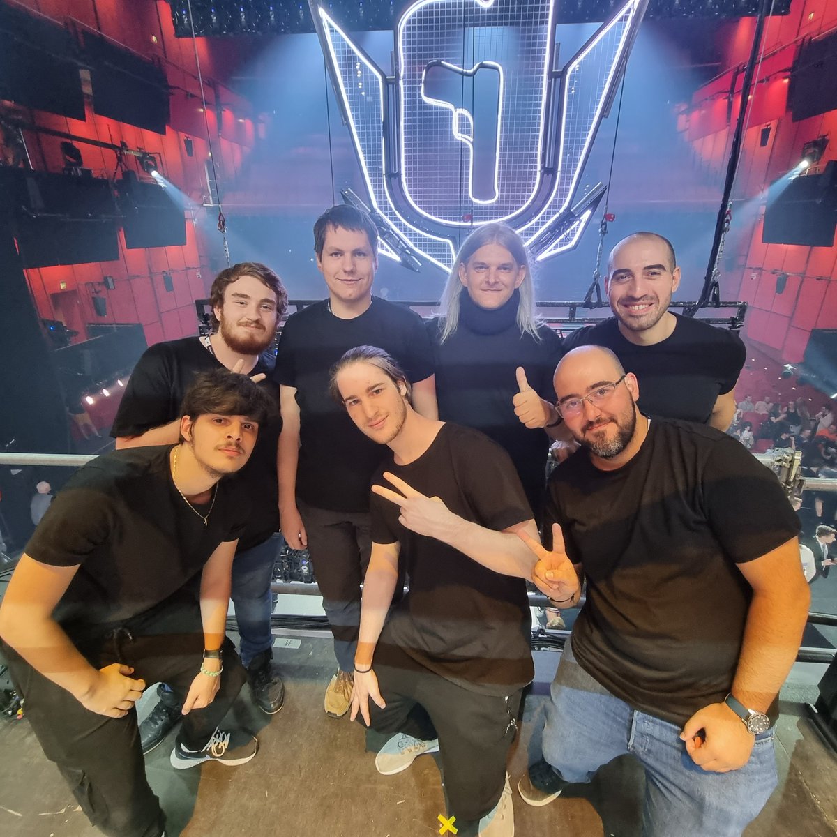 Maj0rRabbit's tweet photo. Ich wünsche euch einen guten Rutsch ins 2023
2022 war ein anstrengendes aber dennoch mit Highlights versehendes Jahr
- IEM Cologne mit tollen Leuten verbracht
- Head of League Ops R6 Major Berlin gewesen
- Finals #DACHUnity #ESLMeistersxhaft auf der #DHHAN22
& vieles mehr
DANKE! https://t.co/kNCsHObNUI