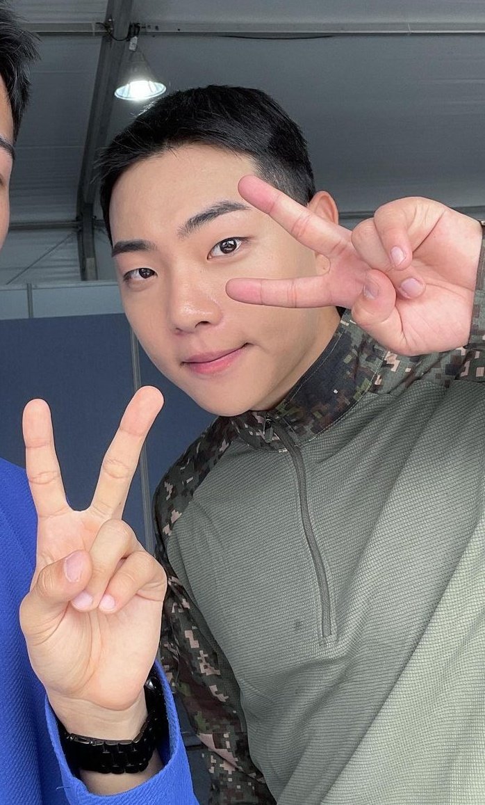 hyolyoon's tweet photo. Hyojin and E-TION updates today🥺 https://t.co/zSLdvitPCT