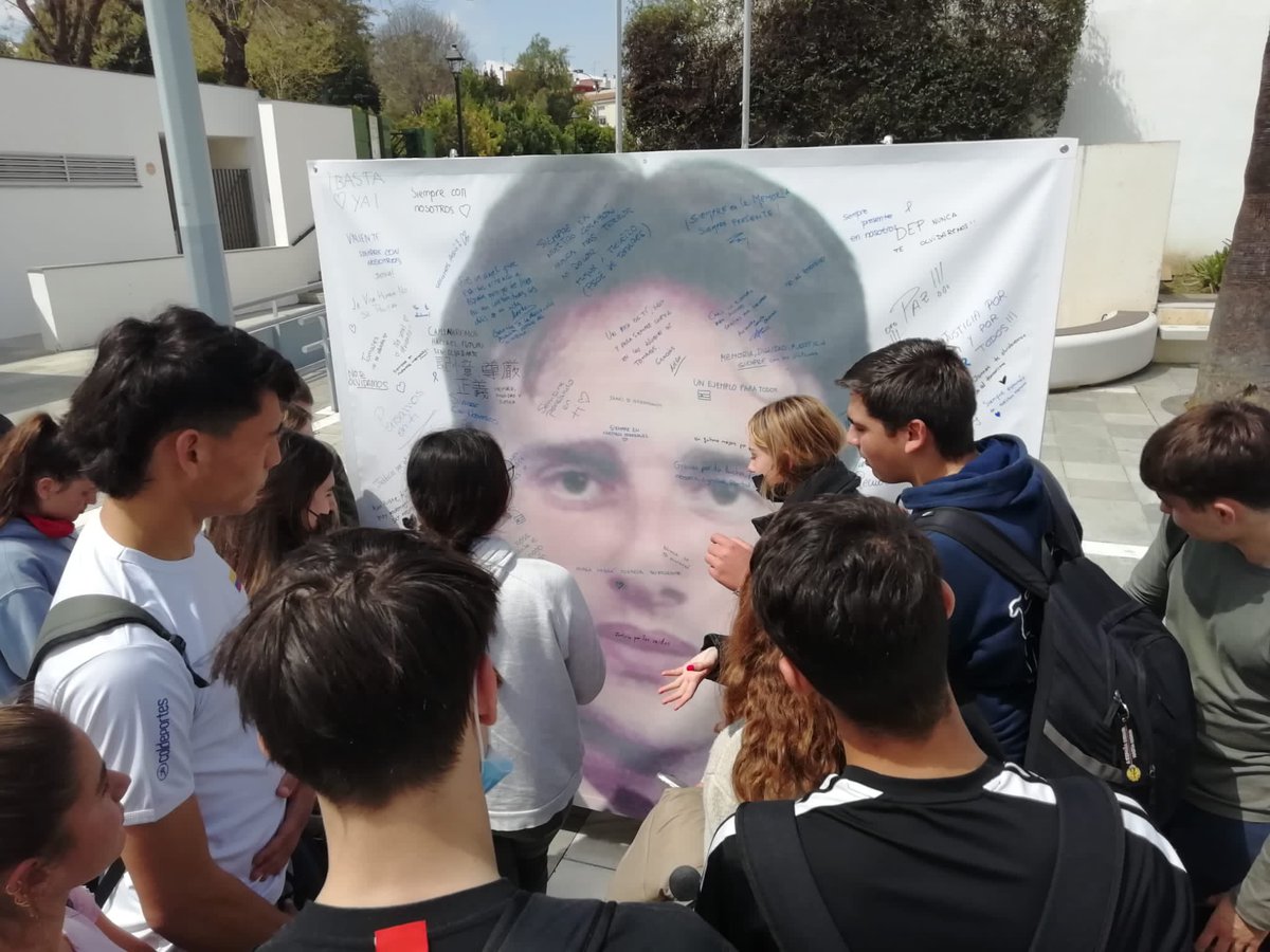 Acaba 2022, un gran año para #Tomares y sus jóvenes. Un año cargado de viajes, ocio, educación, entretenimiento, música, baile, emprendimiento, solidaridad, y mucho más.

Deseosos de seguir mejorando en 2023 y de que todos tengáis una feliz entrada de año.

FELIZ AÑO 2023!