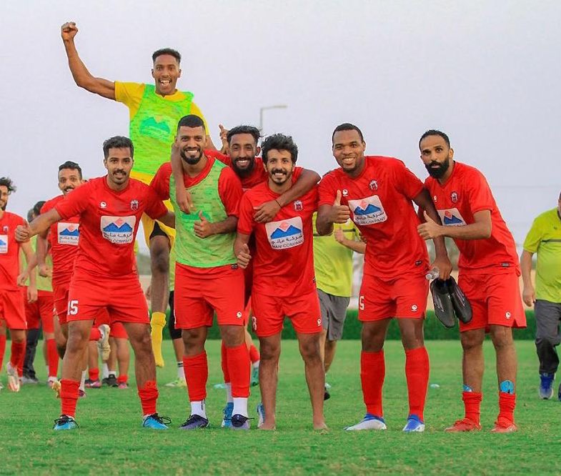Nairea_club's tweet photo. ⚽️ | #النعيرية_الانصار           
🏆 | #دوري_الدرجة_الثانية  

انتهت المباراة 
بفوز ابطال الشرقية #نادي_النعيرية 1/4
.
⚽️ ⚽️ فؤاد سالم الدقيقة 5 - 85
⚽️ جاسم الحمدان د 68
⚽️ حسن قنيص2+90
الف مبروووك محبين وجماهير النادي ❤️❤️ https://t.co/QuJXFkGWEy