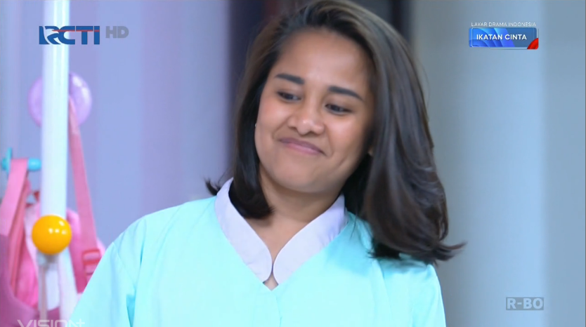 ceritalily_'s tweet image. mama... kirain mama yg masuk. pagi ya sus. mata ncus knp? koq bengkak? semalem nonton film korea smp nangis.
kirain sedih.
iya .. sedih juga film korea kan kalo sedih bisa smp nangis.
#IkatanCintaEp1004