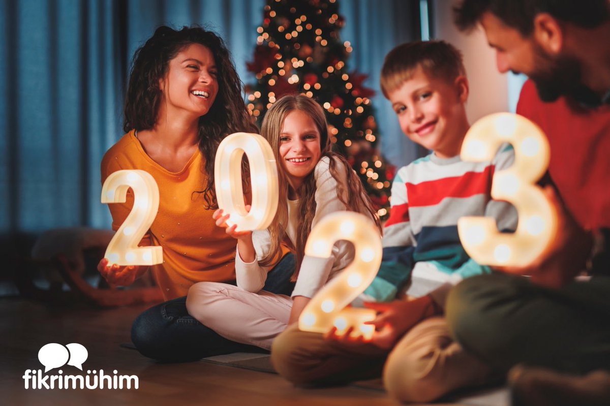 Sevdiklerinizle birlikte sağlık, mutluluk ve huzur dolu bir yıl diliyoruz!

#Yeniyıl #Hoşgeldin2023 #FikriMühim