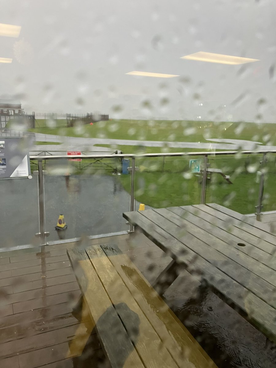 willbrooks74's tweet image. Tom and I went out for a final ride of the year today. Atrocious weather and got soaked but good fun nonetheless and a great bacon roll at the #ApacheCafe and visit to @armyflying at the brilliantly named place of Middle Wallop