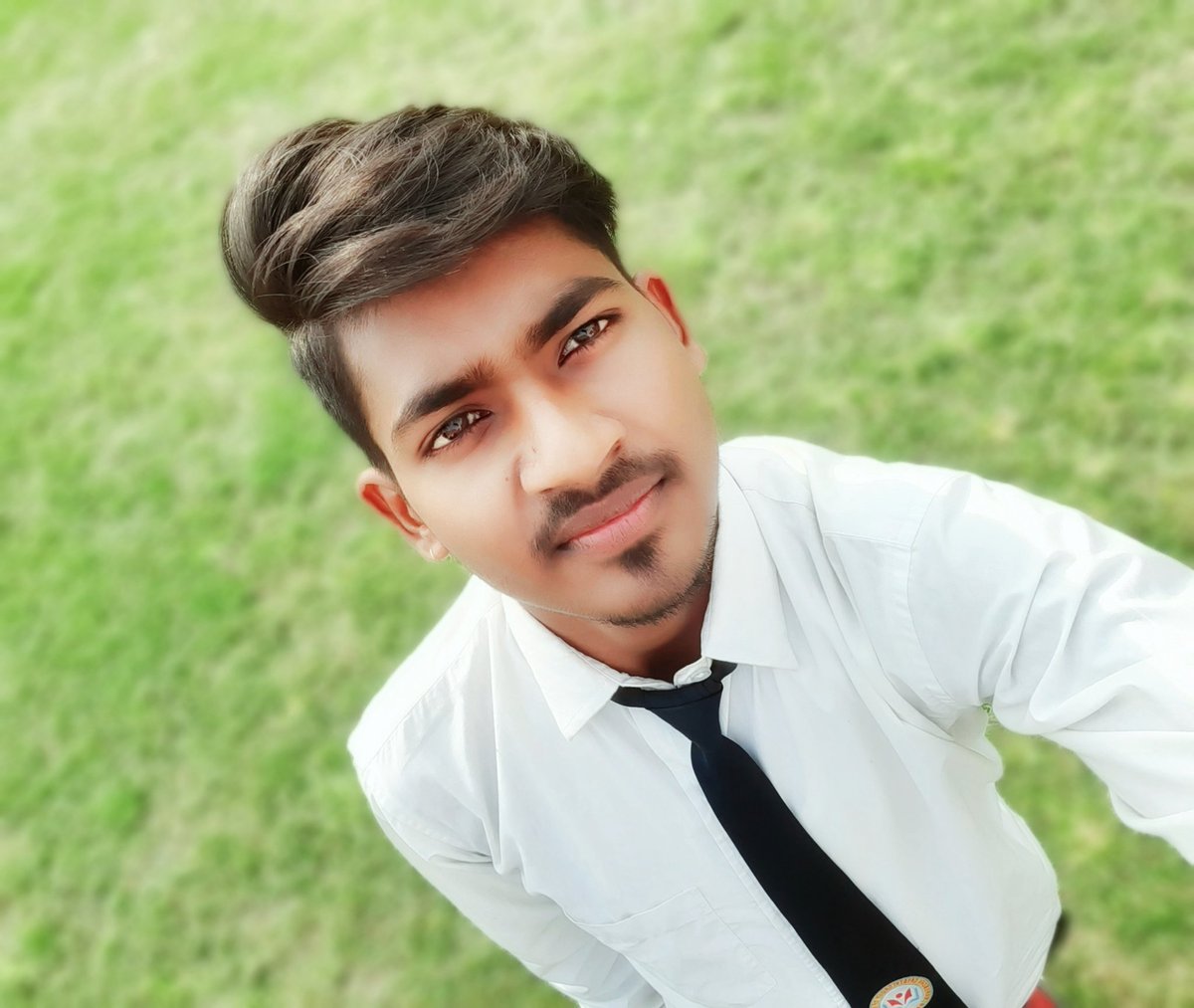 APM_Ji_official's tweet photo. 😍Hello friends ❤🔥
__--__-- APM --__--__
😎College life 💉📒
---------------------------------
👉 #apmarmy 🎨🌹
---------------------------------

#NewPost #apmkivines #Trending #homepage https://t.co/1Uz4HN2XnP