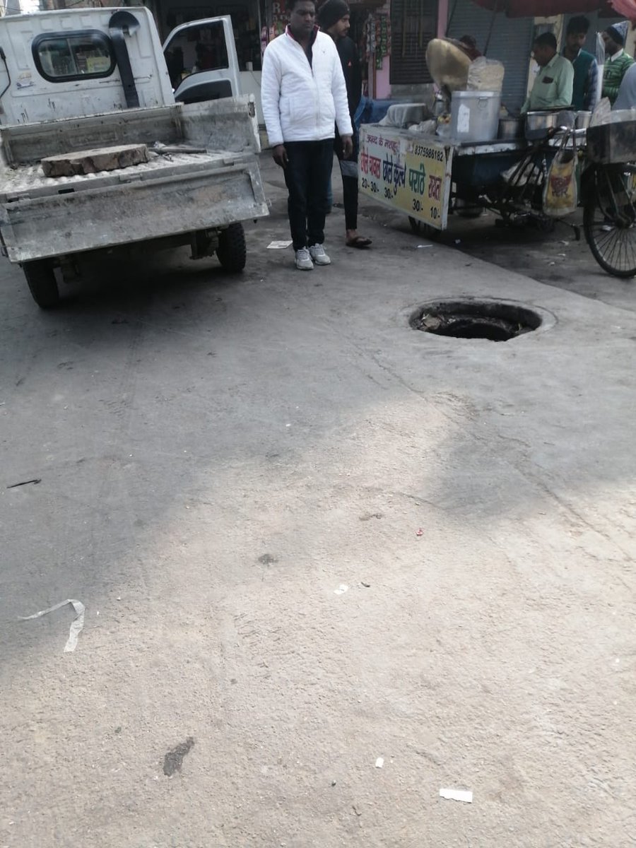 JalajChaudhary_'s tweet photo. AAP MCD TRANSFORMATION
#Before & #After AAP in MCD
Location:Haider Villege Khadar,Shalimar Bagh #Ward55
जलज चौधरी
निगम पार्षद वार्ड-55
@ArvindKejriwal @msisodia @SanjayAzadSln @ipathak25
@SandeepPathak04 @AtishiAAP
@Saurabh_MLAgk
Before.👇 After.👇 https://t.co/ufQBNOaGgs