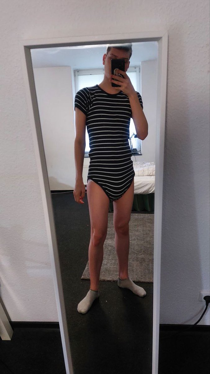 DiaperboyJan's tweet photo. felt cute

#abdl #diaper #diaperboy #diapered #diapered247 #padded #padded247 #windel #windeljunge #ageregression #littlespace https://t.co/5DOt7h7G3K