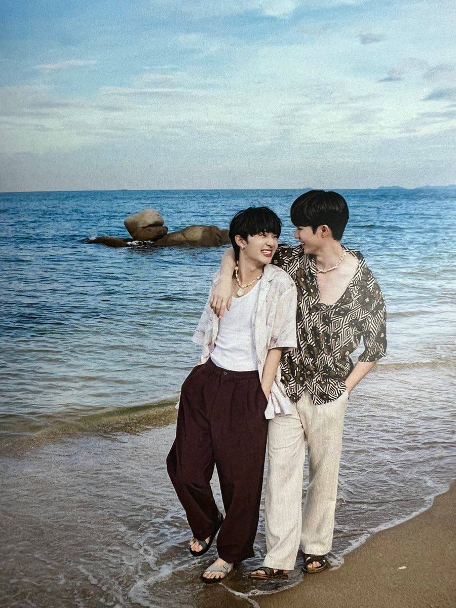 oftommoo's tweet image. Siete la cosa più bella che mi ha portato questo 2022  #ZeeNuNew