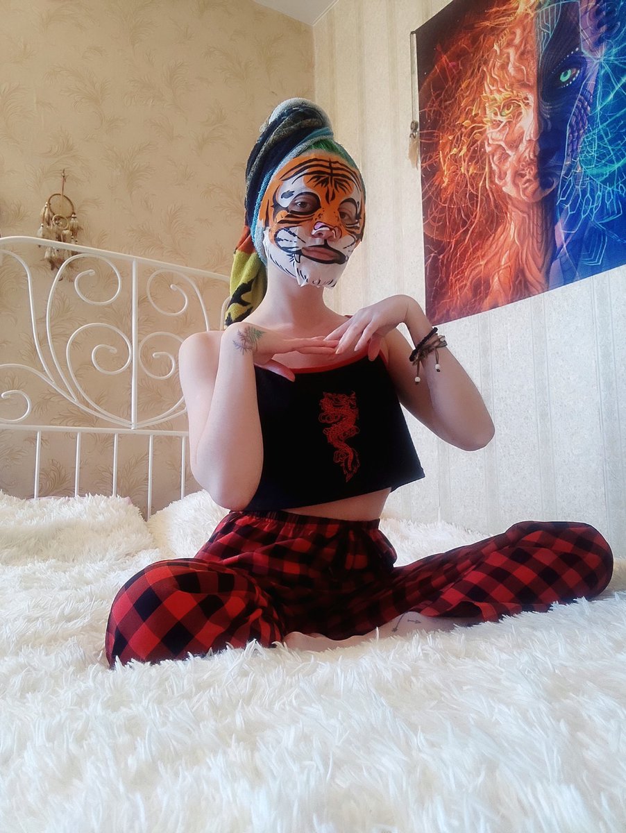 Saying goodbye to the year of the tiger, girls