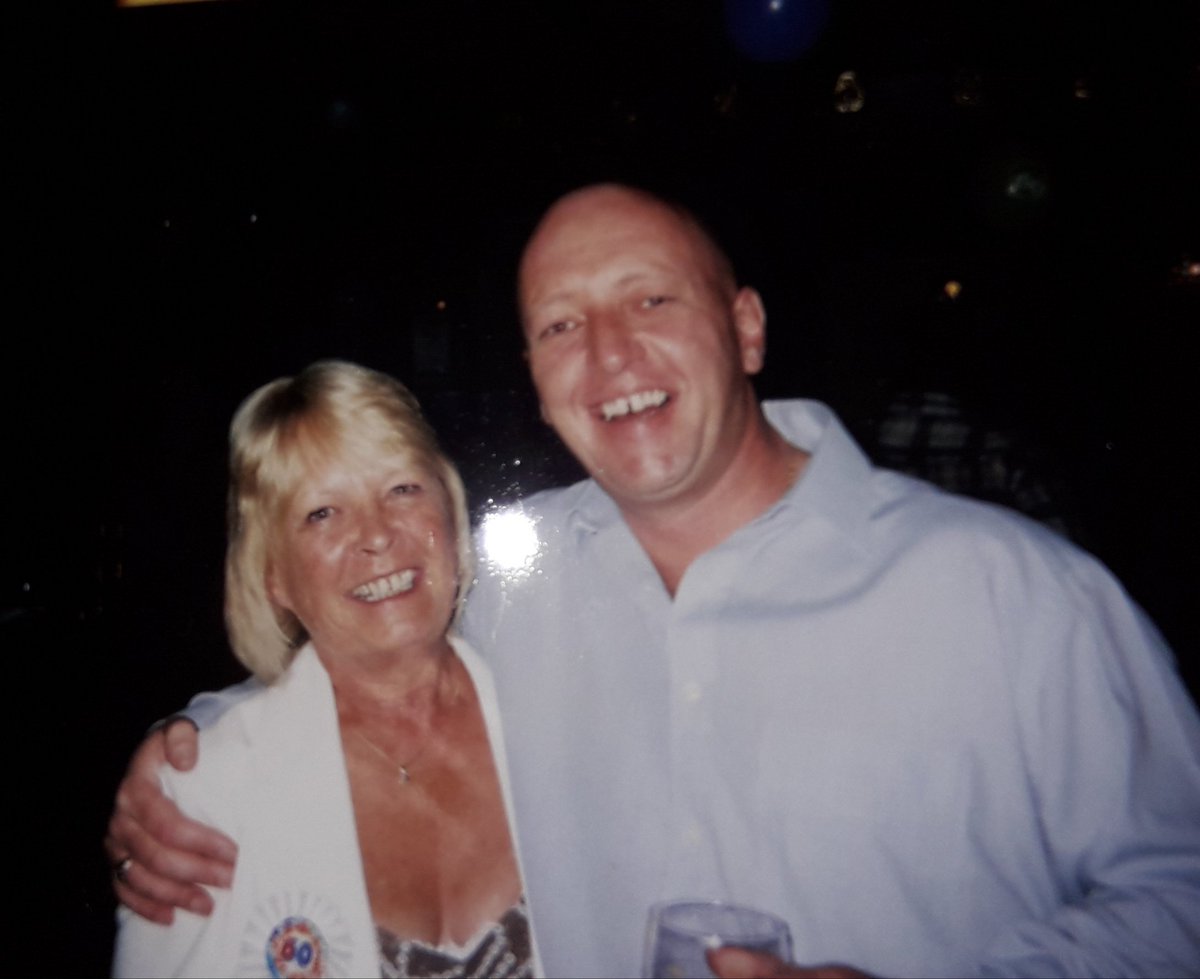 Another Christmas and New year's without my mum still love you and miss you but nobody can take the fantastic memories  x Des