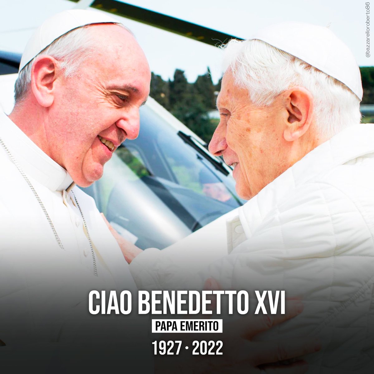 Oggi, sabato 31 dicembre, il Signore ha chiamato a Sé il Santo Padre Emerito #BenedettoXVI. Salutiamo un grande Papa, un grande teologo, un grande uomo: il primo pontefice a rinunciare al soglio pontificio dopo Gregorio XII. Ciao Benedetto XVI 🙏 #BenedictoXVI