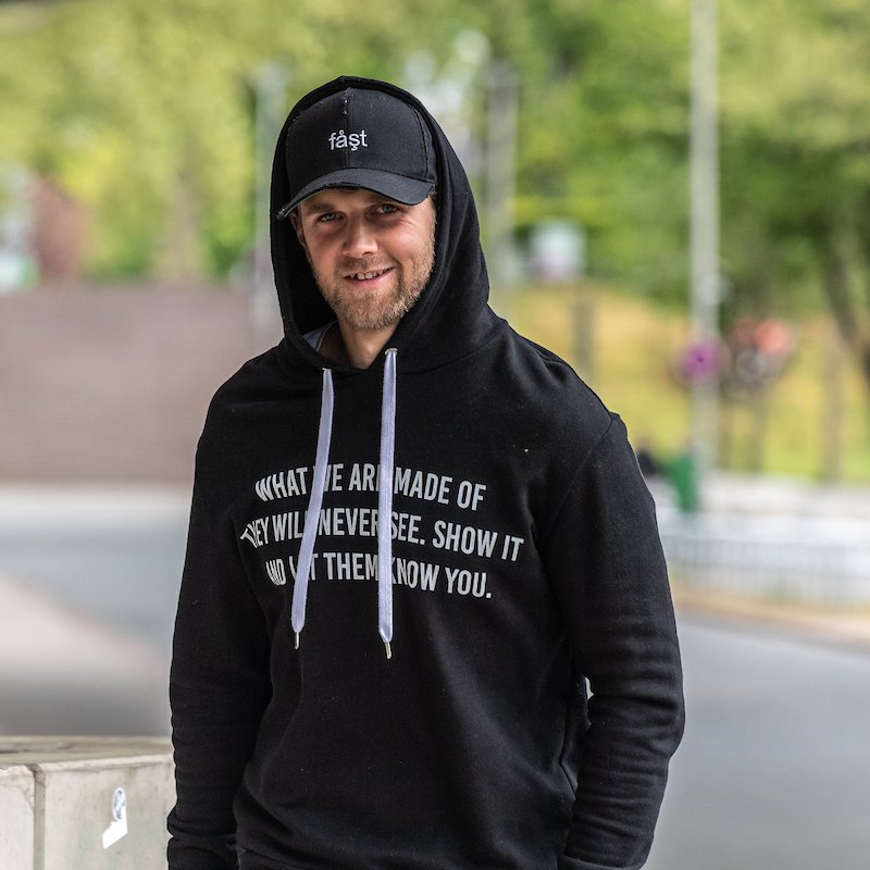 Maximilian on Twitter