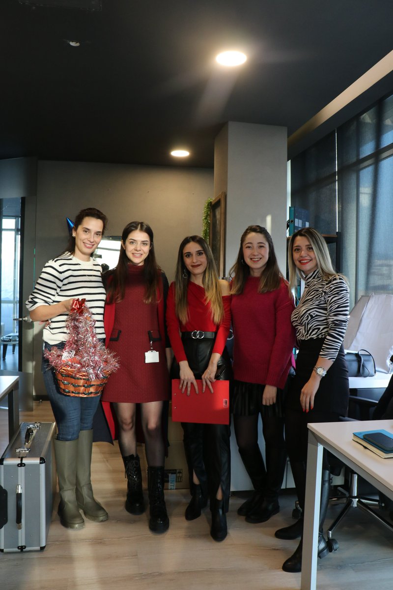 interrasocial's tweet photo. Interra Family wishes you all a very happy new year!🎄🎉 

-
#happynewyear #newyear https://t.co/FU5ErYx1F7