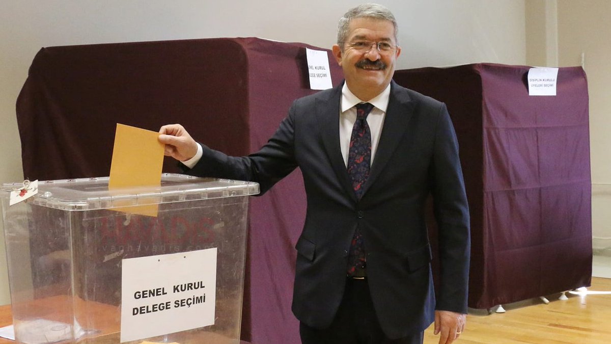 Van Ticaret ve Sanayi Odası (Van TSO) Başkanı Necdet Takva, meclis üyelerinin oylarının tamamını alarak güven tazeledi.
