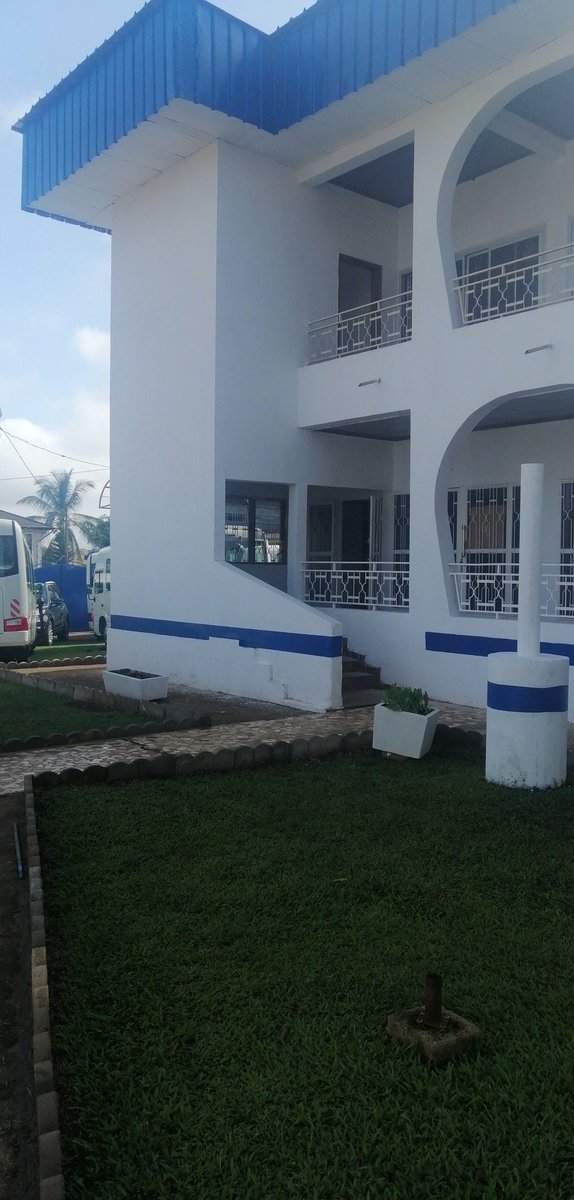 tbecameroun's tweet photo. Malgré les congés liés aux fêtes de fin d'année 2022, ça roule toujours chez Belekani. Merci à nos collaborateurs qui assurent la permanence. https://t.co/3G8DNydzXI