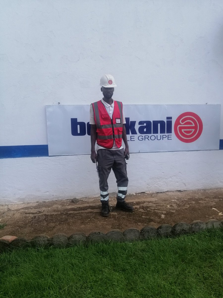 tbecameroun's tweet photo. Malgré les congés liés aux fêtes de fin d'année 2022, ça roule toujours chez Belekani. Merci à nos collaborateurs qui assurent la permanence. https://t.co/3G8DNydzXI