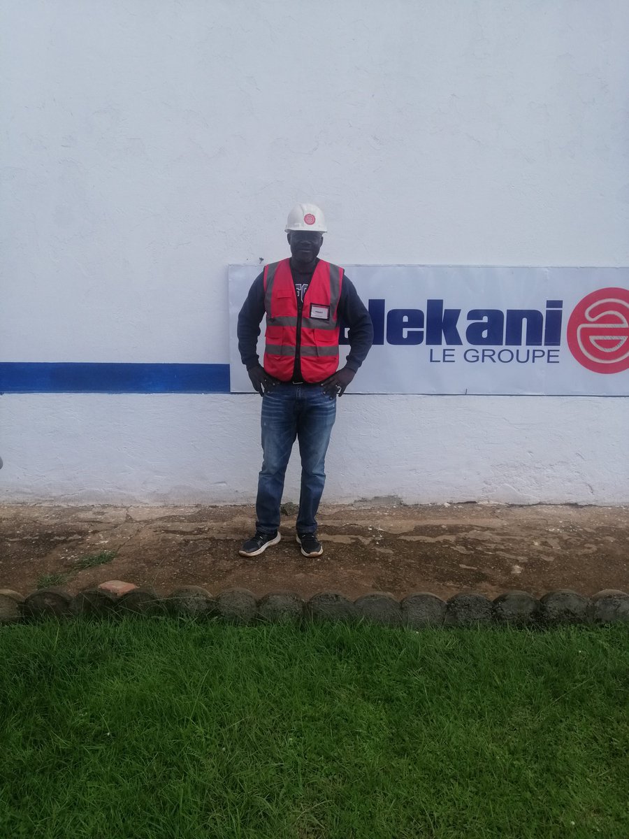 tbecameroun's tweet photo. Malgré les congés liés aux fêtes de fin d'année 2022, ça roule toujours chez Belekani. Merci à nos collaborateurs qui assurent la permanence. https://t.co/3G8DNydzXI