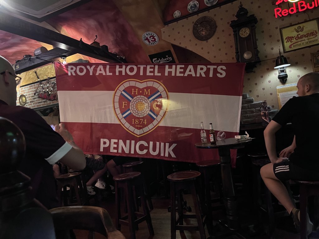 sierennie's tweet photo. We have 19 💺 on the 🚌 to St Mirren 
Get in touch if you want on board. 🇱🇻

Leaves @royalpenicuik at 11.30am
Pick up at Fabio’s corstorphine 12pm

#RoyalHotelHearts 🚌🇱🇻🍻 https://t.co/R4yYijPtJD