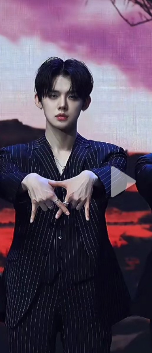 teluranjing's tweet photo. ini yeonjun ya namanya, cakep anjr kesemsem gue https://t.co/eauGEkAAdy