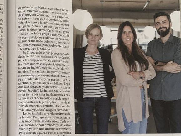 maldita's tweet photo. Cerramos el año explicando lo que hacemos en @elpaissemanal 🤩🤩🤩

Un orgullo estar tan bien rodeados de compañeros fact-checkers como @Chequeado y poder explicar cómo luchamos juntos contra los bulos.

Gracias @SoyMantilla por el reportaje. https://t.co/IL0ail6bs3