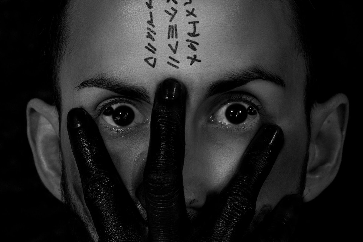 ByChrisPhoto's tweet photo. ANNIHILATION. 3/3
Et puis un jour, nous nous sommes rendu compte que nous étions devenus quelqu’un d’autre. Que nous étions deux choses à la fois.
#autoportrait #man #manportrait #portrait #photographer #photographe https://t.co/uf9psTKvUH