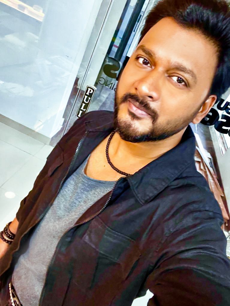 sathishoffl's tweet photo. Good Bye 2022! 👋
Ready for each and every surprise 2023 holds!! ♥️💫💫💫
The best is yet to come!!! Wishing everyone a very happy new year!! Your best days are not behind...they are ahead of you!!! ❤️💚❤️
#spreadlove
#helpotherssucceed
#BeKind https://t.co/GK8zZMLLTx