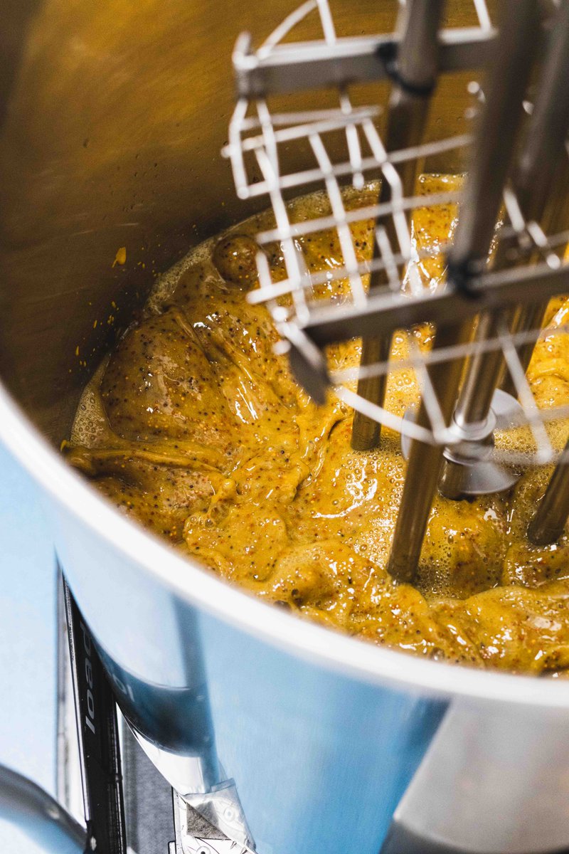 As we wave goodbye to another year, we would like to take this opportunity to thank our Kentish Oils friends, followers and fans for their continued support! Leaving 2023 with a few shots from the production, where all the rapeseed magic happens!