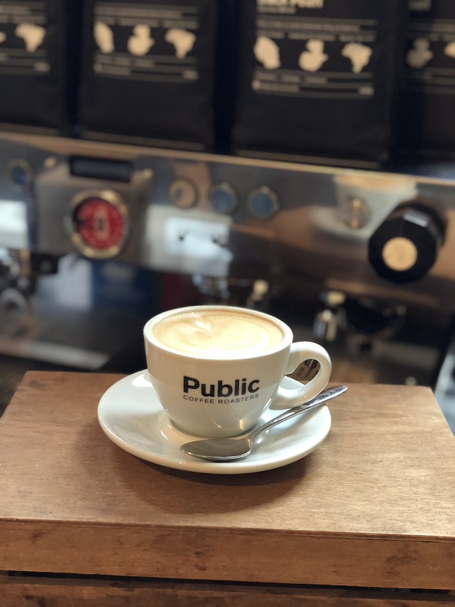 Good morning 2023! Time to slowly wake up and welcome the New Year. 

But first coffee, right? Why not fetch it in one of these local roasteries in Hamburg? 

solotravelstory.com/hamburg-cafes 

#CoffeeCulture #SoloTravel
#VisitHamburg #CoffeeLovers
@_TeamBlogger @WorldBloggersRT @Tourlina