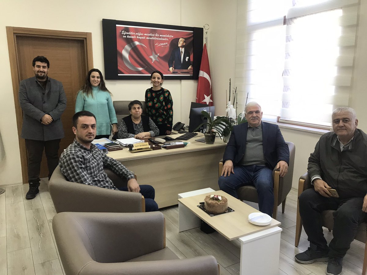 AdNufus's tweet photo. 2022 yılının son gününde, Adıyaman Nüfus Müdürlüğü olarak mesaideyiz.2023 yılının sağlık huzur mutluluk getirmesi dileğiyle. @mahmutcuhadar4 @sefikaygol @adiyamangovtr @TCNufus https://t.co/nU0ljE09Mj