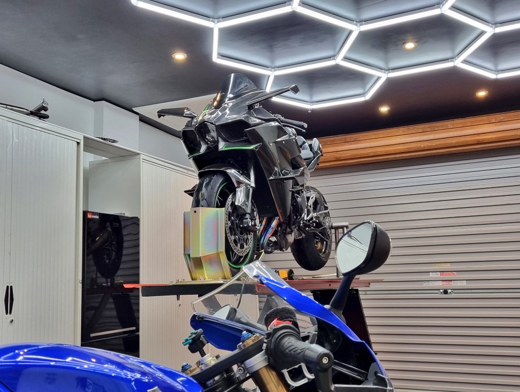 Lamb Chop Rides tweet media